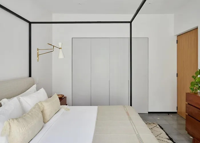 Enjoy The Luxury Of Premium 3br | Apartment *