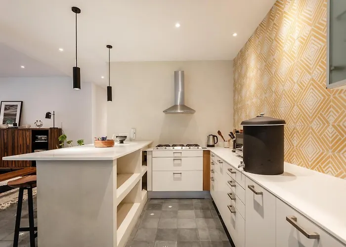 Enjoy The Luxury Of Premium 3br | *