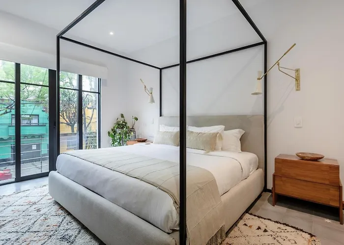 Enjoy The Luxury Of Premium 3br | Apartment *