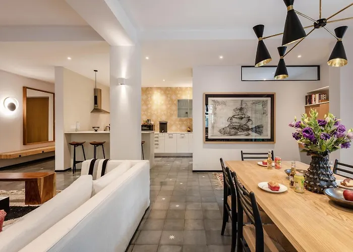 Enjoy The Luxury Of Premium 3br | *
